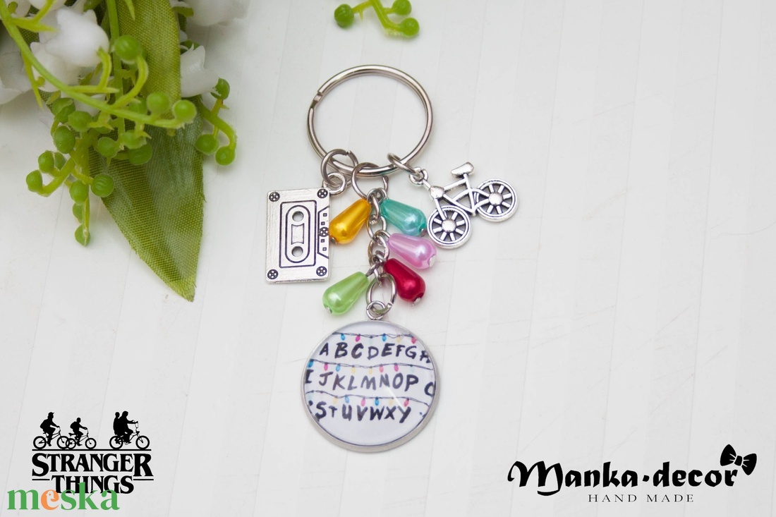Kulcstartó, táskadísz - Stranger Things  - táska & tok - kulcstartó & táskadísz - kulcstartó - Meska.hu