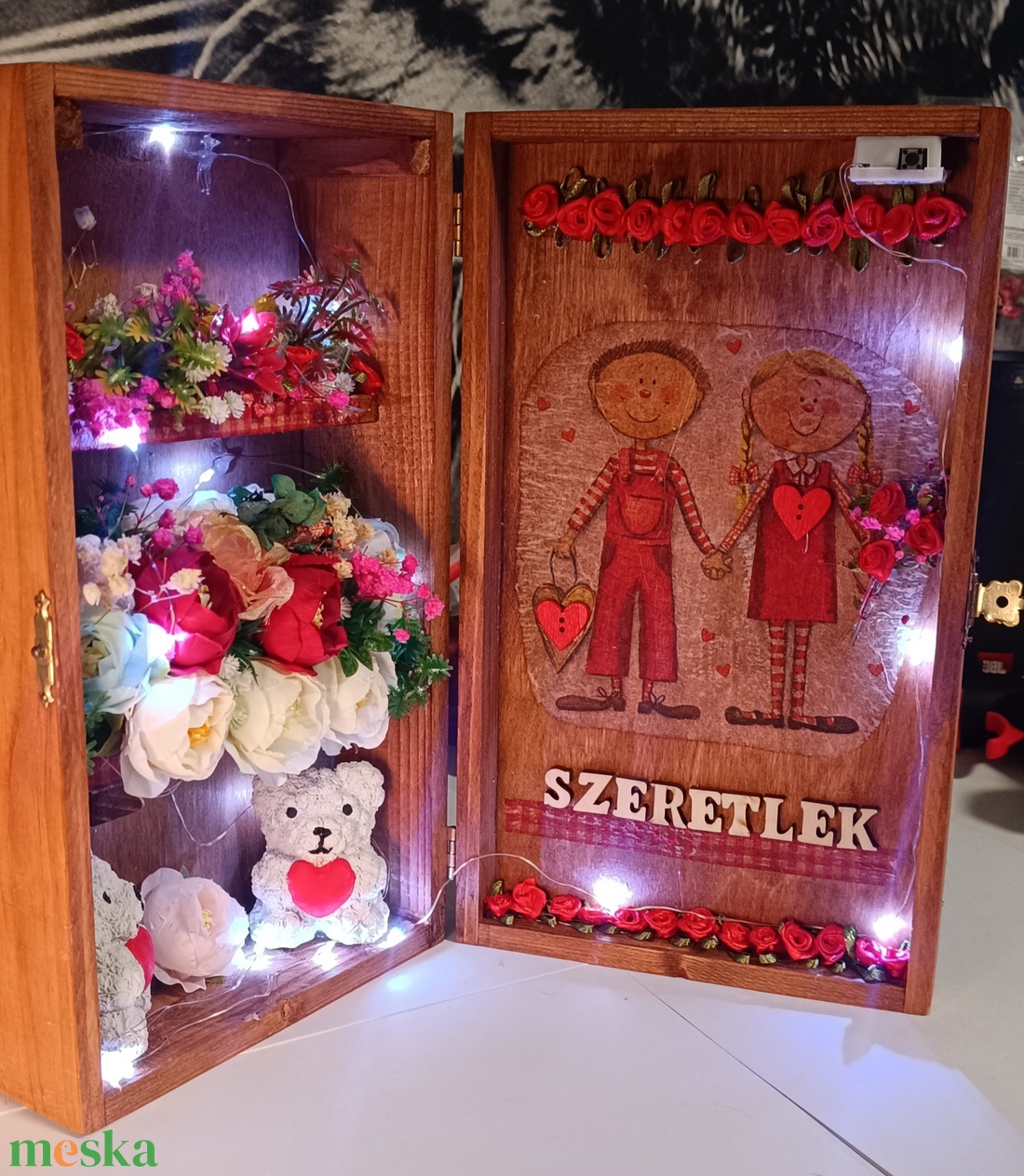 Romantikus SZERETLEK Ajándékdoboz Valódi Tükörrel és Hangulatfénnyel - esküvő - emlék & ajándék - doboz - Meska.hu