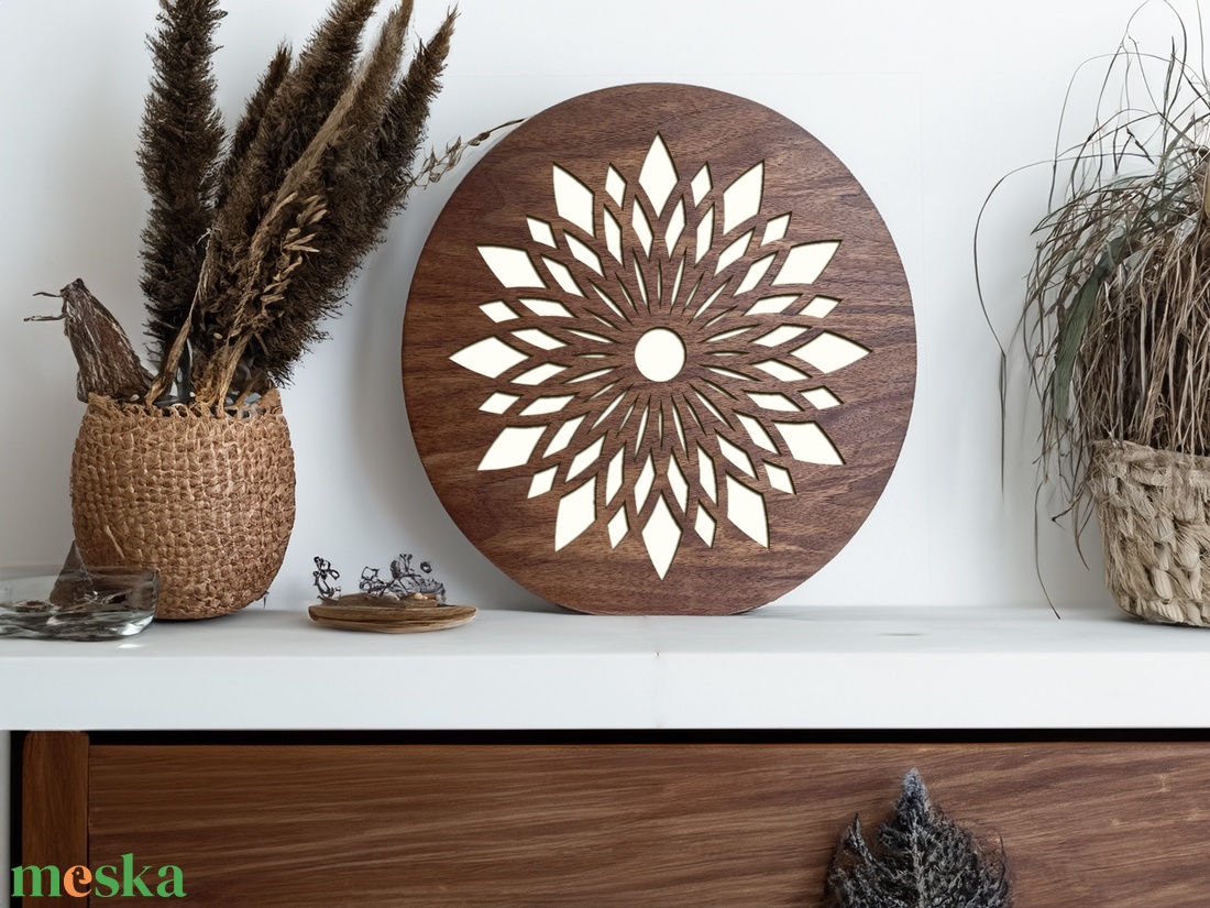 Mandala mintás lézervágott fa lámpa, meleg fehér LED világítással és fényerőszabályzós kapcsolóval - otthon & életmód - lámpa - hangulatlámpa - Meska.hu