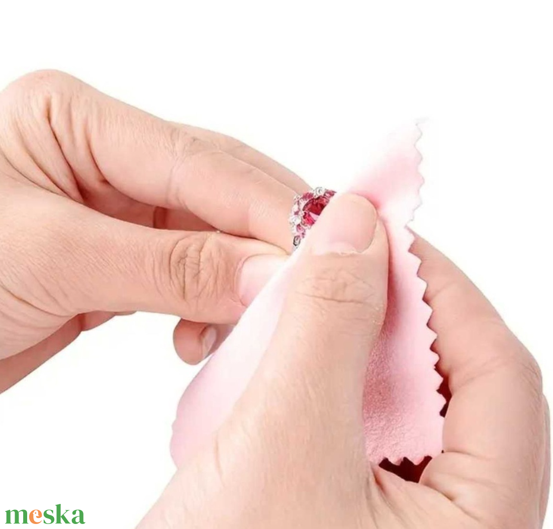 Repülő, bőrönd, útlevél hármas függő charm - ékszer - karkötő - charm karkötő - Meska.hu