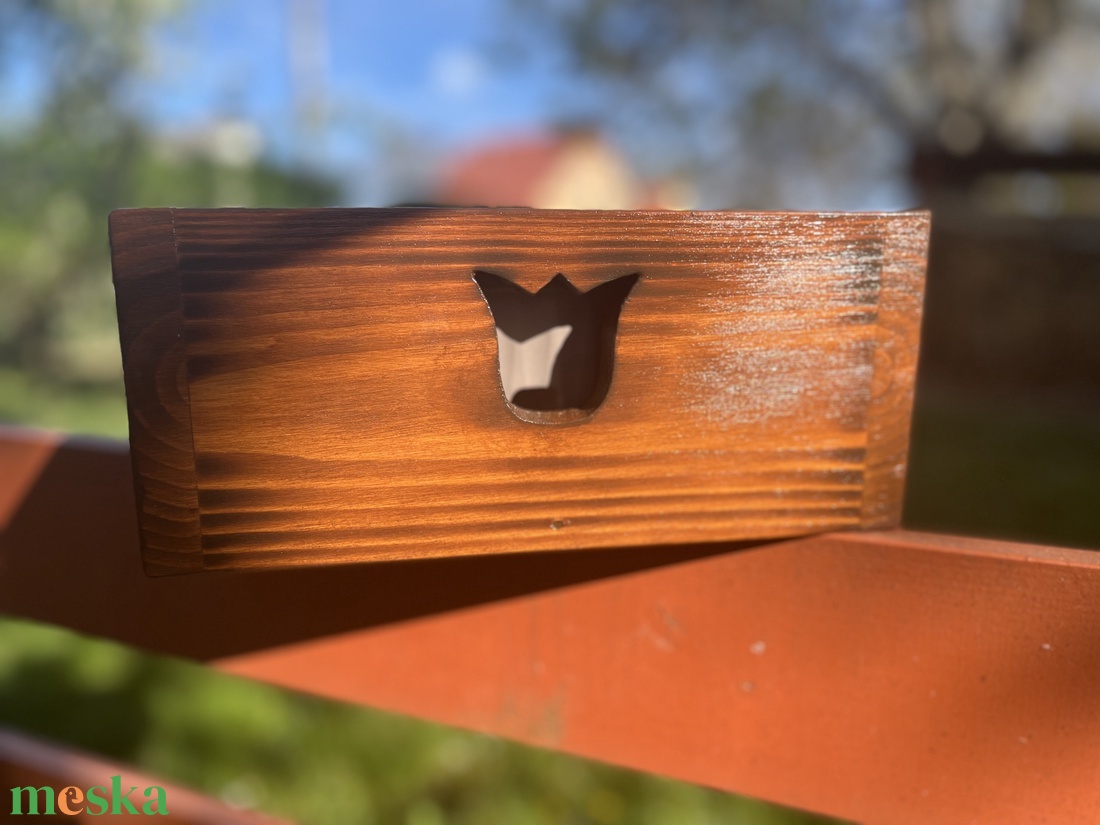 Virágláda kicsi /tulipános, teak/ - otthon & életmód - ház & kert - virágláda, balkonláda - Meska.hu