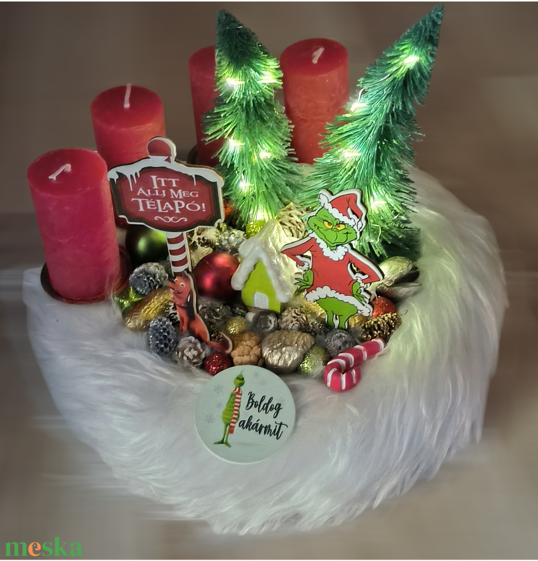 Grincs LED-es adventi koszorú , fehér alap - karácsony - adventi díszek - adventi koszorú - Meska.hu Grincs LED-es adventi koszorú , fehér alap - karácsony - adventi díszek - adventi koszorú - Meska.hu