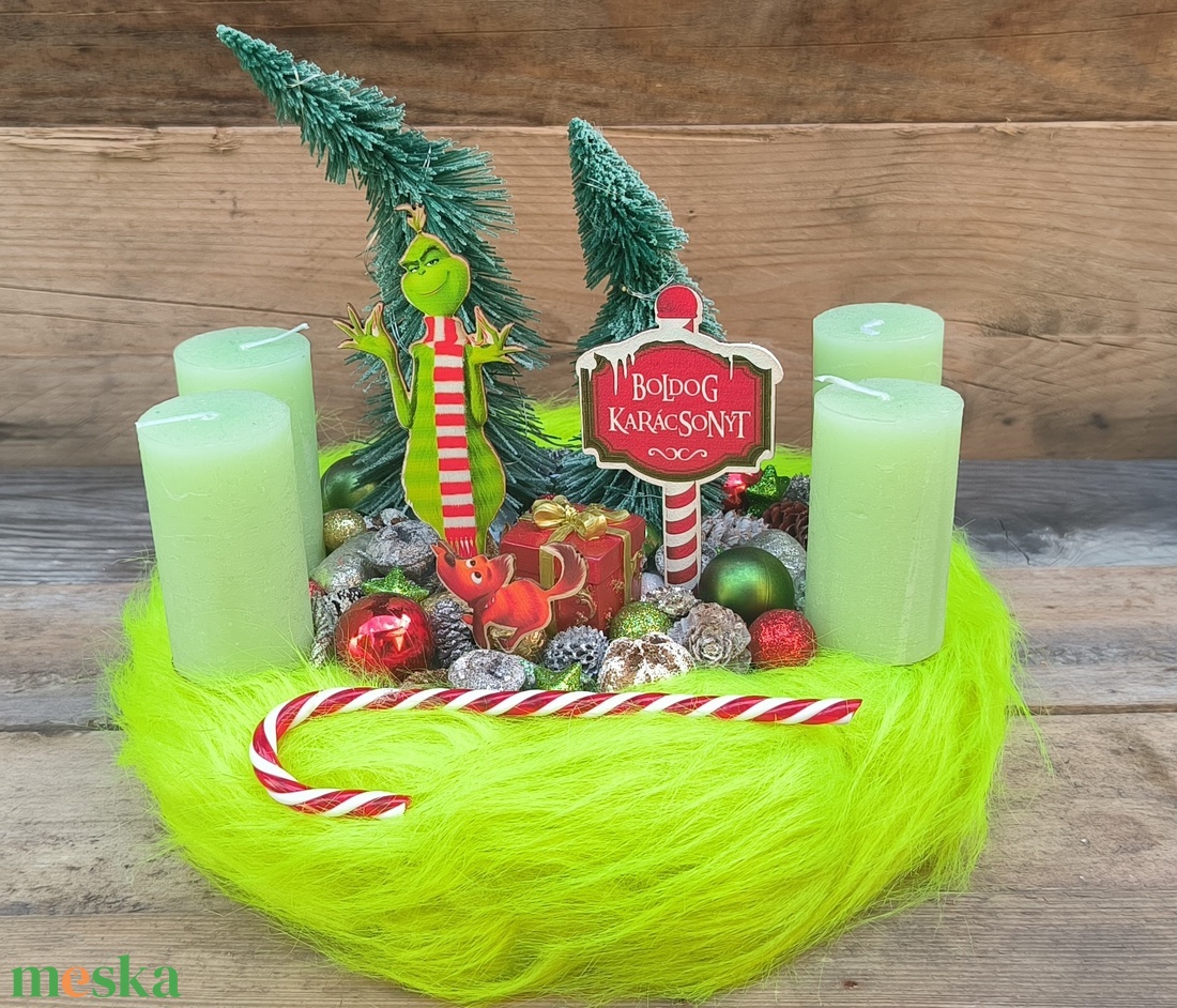 Grincs LED-es adventi koszorú, zöld alap - karácsony - adventi díszek - adventi gyertyadíszek és koszorúdíszek - Meska.hu