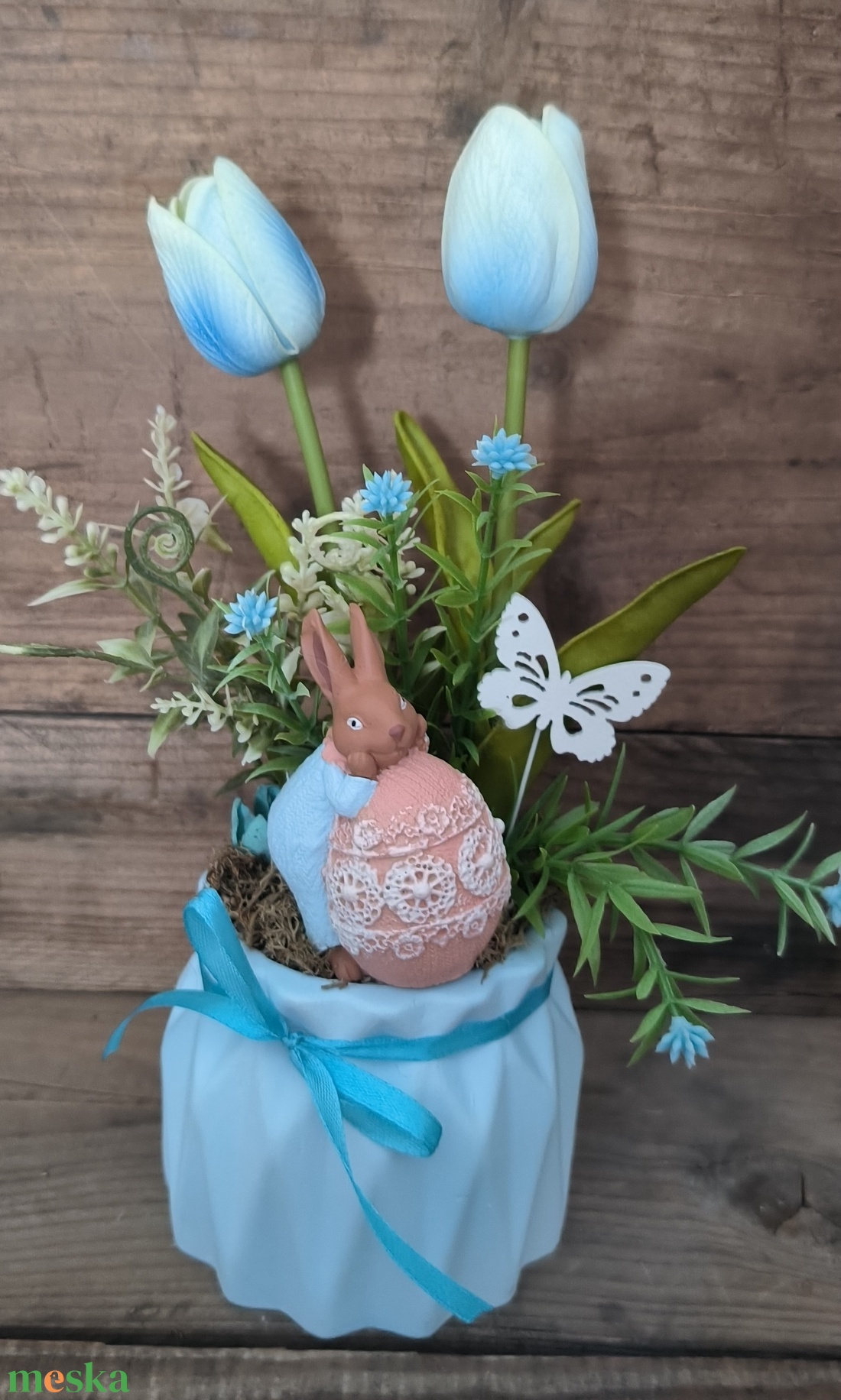Nyuszika tojással, tavaszi dekoráció � kék - esküvő - dekoráció - asztaldísz - Meska.hu