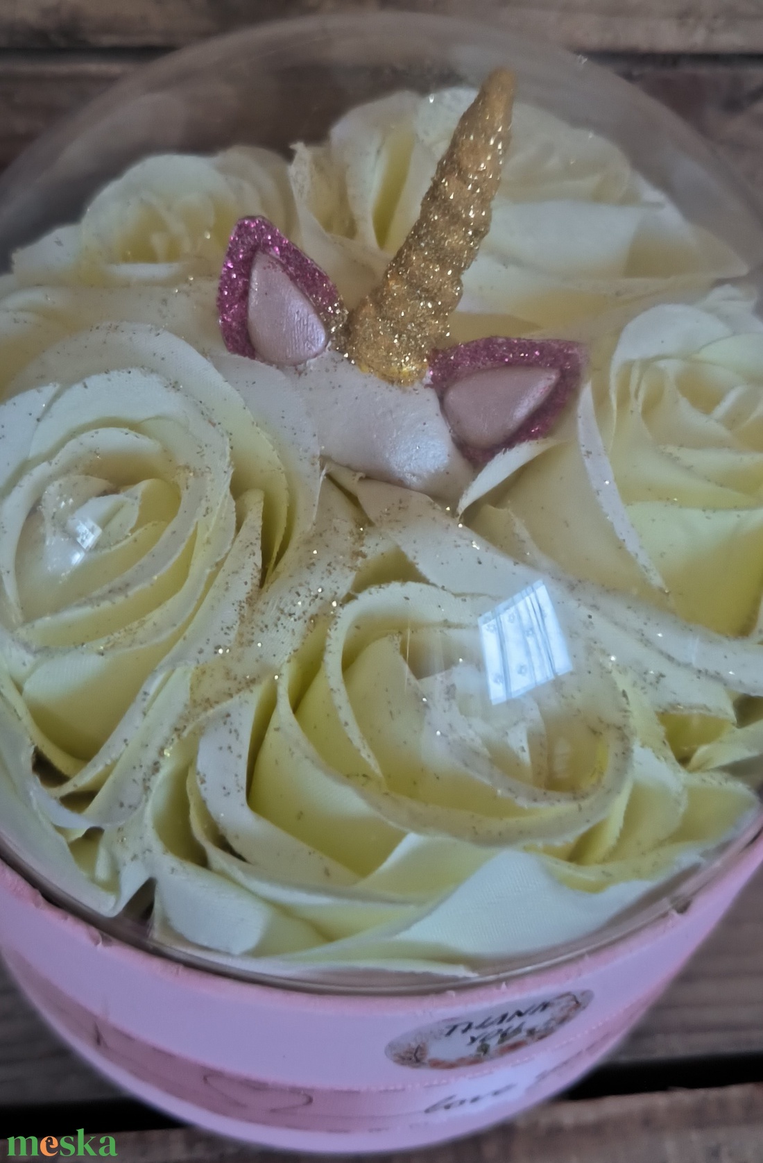 Unikornisos rózsabox - otthon & életmód - virágdekoráció - virágok - virágbox - Meska.hu