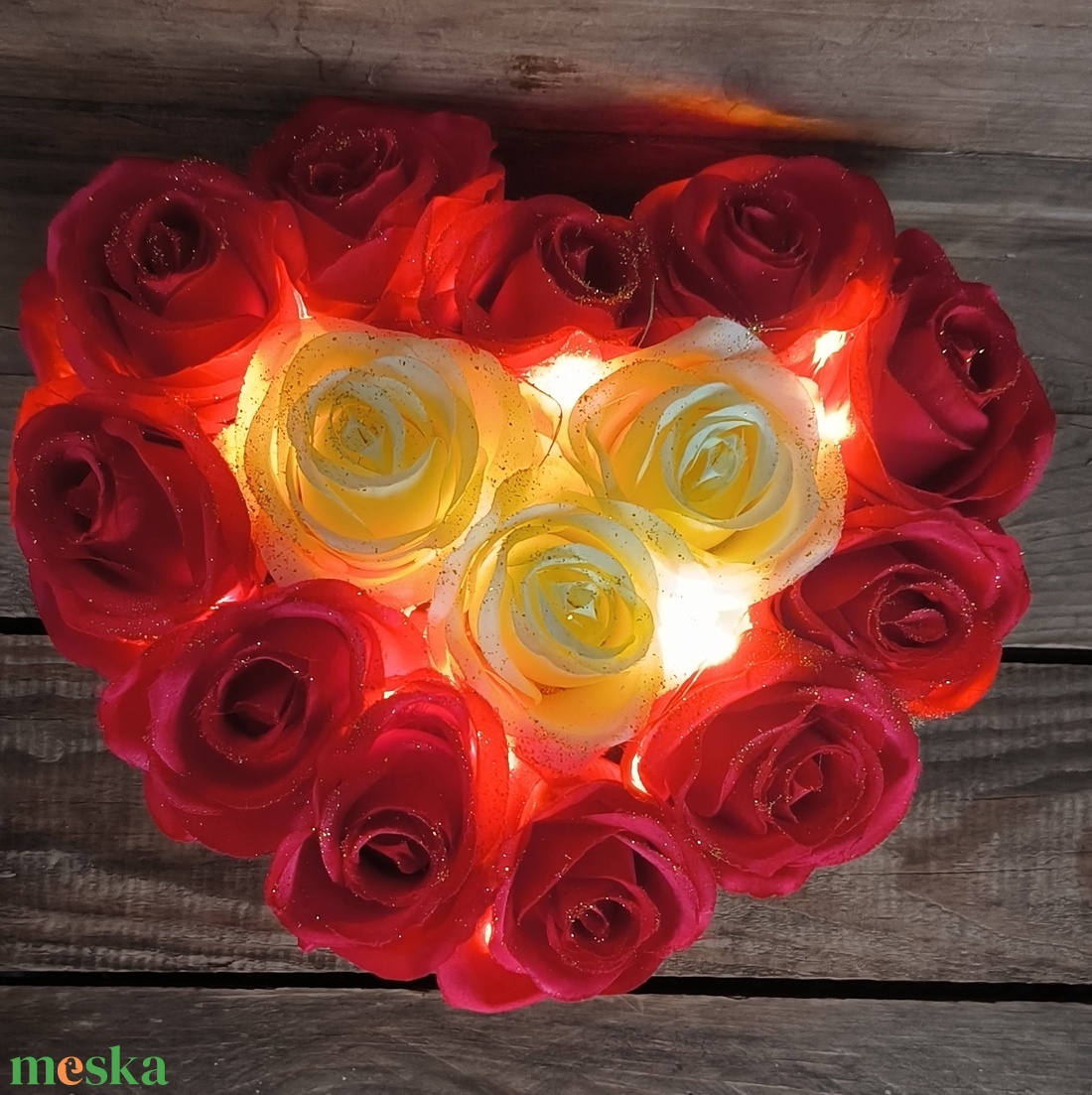 LED-es rózsabox - otthon & életmód - virágdekoráció - virágok - virágbox - Meska.hu