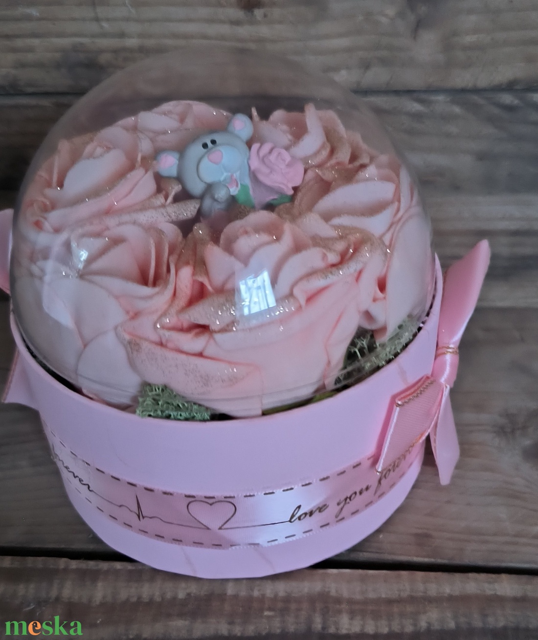 Macis rózsabox, búrával - otthon & életmód - virágdekoráció - virágok - virágbox - Meska.hu