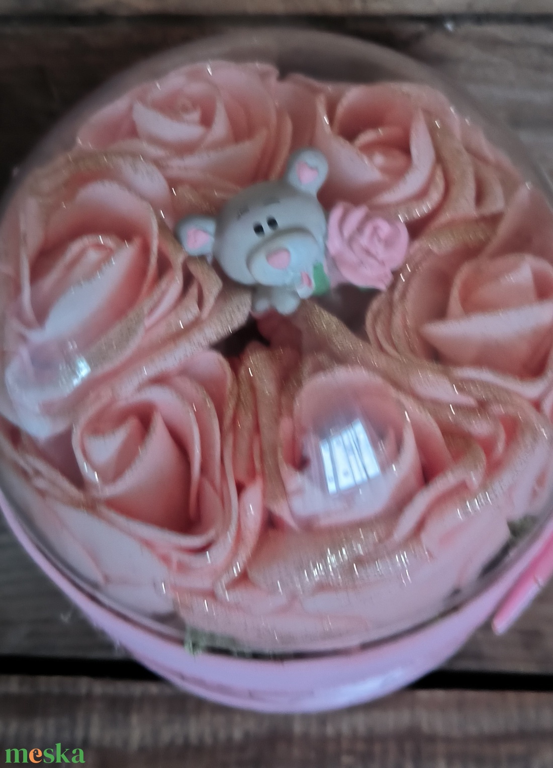 Macis rózsabox, búrával - otthon & életmód - virágdekoráció - virágok - virágbox - Meska.hu