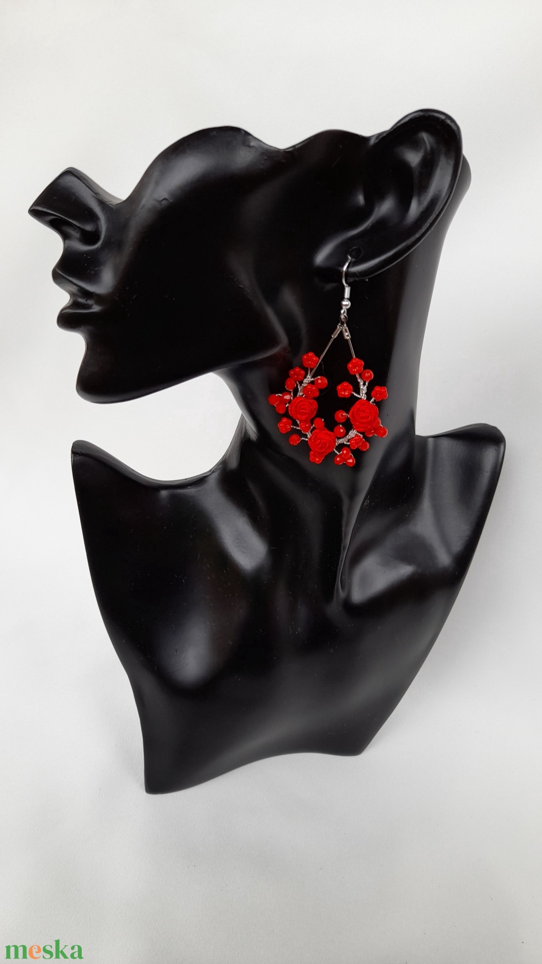 Piros  fülbevaló - ékszer - fülbevaló - lógós kerek fülbevaló - Meska.hu