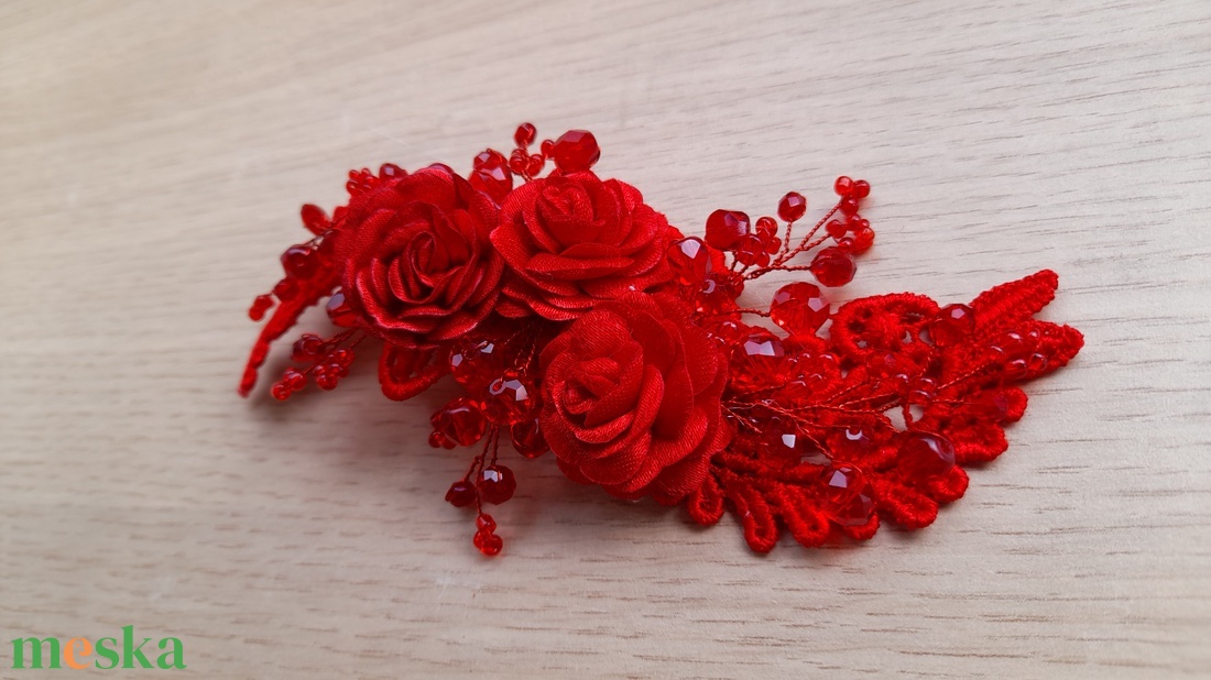 Piros fejdísz.  - esküvő - hajdísz - kontydísz & hajdísz - Meska.hu