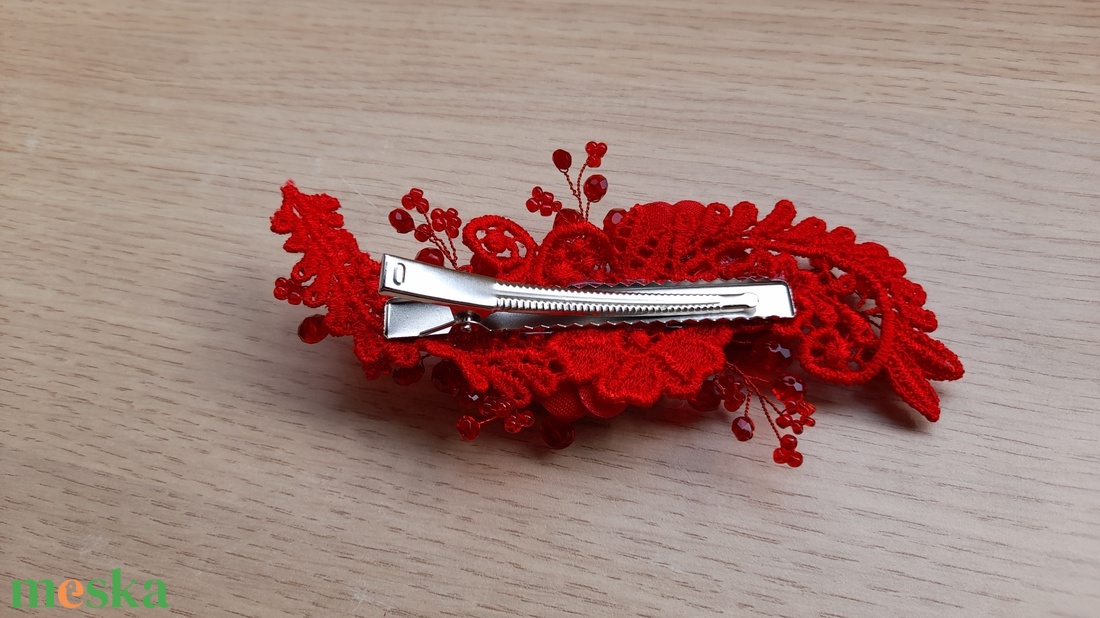 Piros fejdísz.  - esküvő - hajdísz - kontydísz & hajdísz - Meska.hu