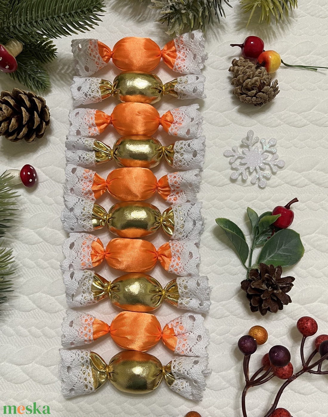 Örök Textil Szaloncukor - 10 db - Narancs Arany Lamé - Díszdobozban - Kézzel varrott karácsonyfadísz - karácsony - karácsonyi lakásdekoráció - karácsonyfadíszek - Meska.hu