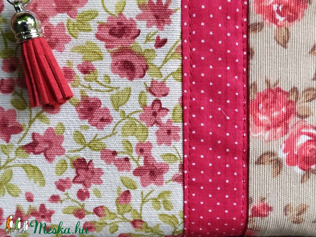 Neszeszer, pénztárca, mobiltartó, zsepitartó patchwork mintával - táska & tok - kézitáska & válltáska - Meska.hu