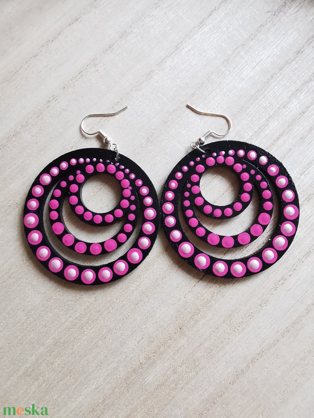 Bohém pink-rózsaszín fülbevaló  - ékszer - fülbevaló - lógós kerek fülbevaló - Meska.hu