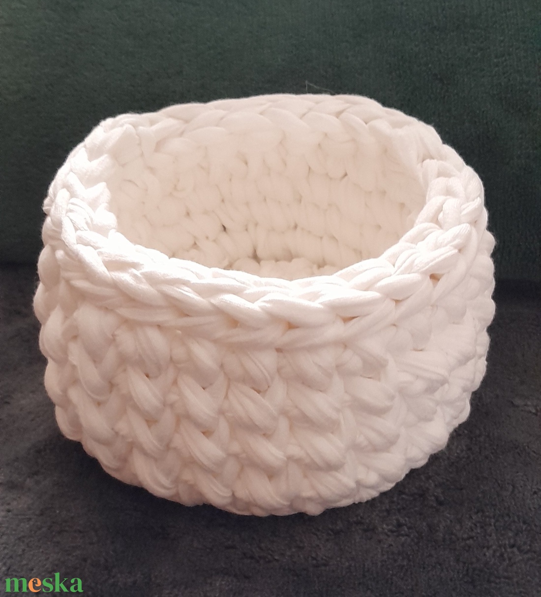 Kosár - otthon & életmód - dekoráció - asztal és polc dekoráció - horgolt & csipketerítő - Meska.hu