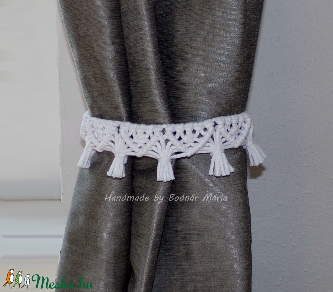 Makramé függöny elkötő (bojtos) - otthon & életmód - lakástextil - függöny és kiegészítő - Meska.hu