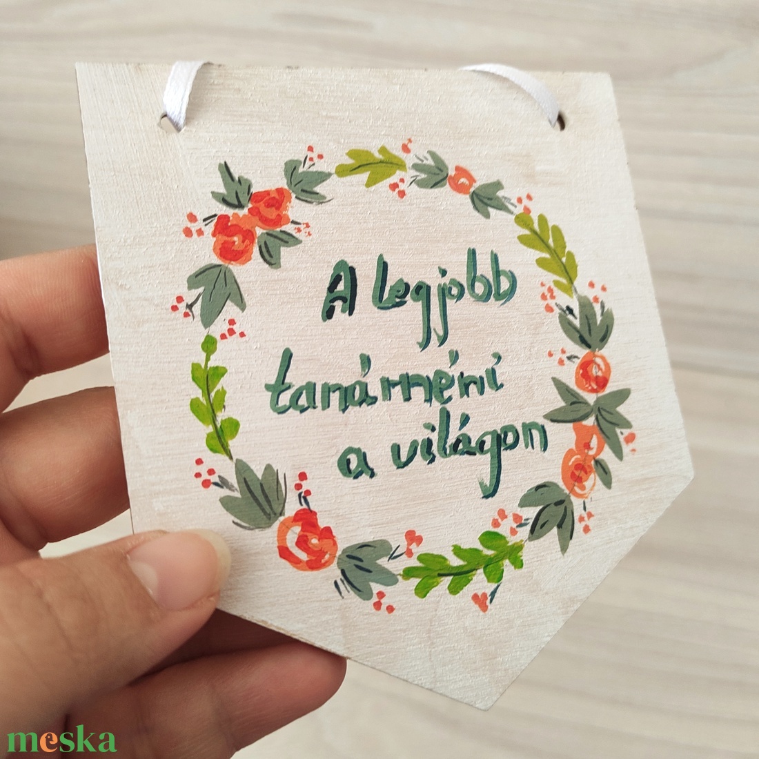 Feliratos tábla, A legjobb tanárnéni a világon felirattal - otthon & életmód - dekoráció - fali és függő dekoráció - felirat - Meska.hu Feliratos tábla, A legjobb tanárnéni a világon felirattal - otthon & életmód - dekoráció - fali és függő dekoráció - felirat - Meska.hu