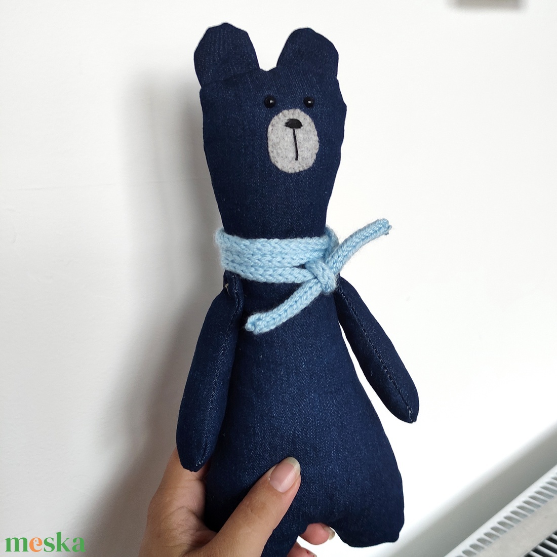 Farmer Mackó, textil figura színes sállal. - játék & sport - plüssállat & játékfigura - maci - Meska.hu Farmer Mackó, textil figura színes sállal. - játék & sport - plüssállat & játékfigura - maci - Meska.hu