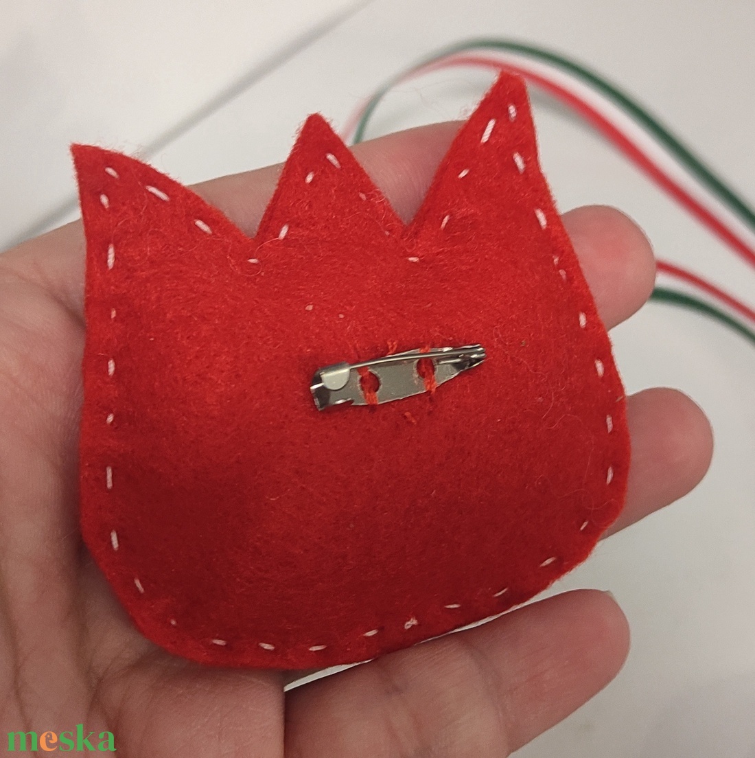 Nemziti szín tulipán kitűző, kokárda - ékszer - kitűző és bross - kitűző - Meska.hu Nemziti szín tulipán kitűző, kokárda - ékszer - kitűző és bross - kitűző - Meska.hu