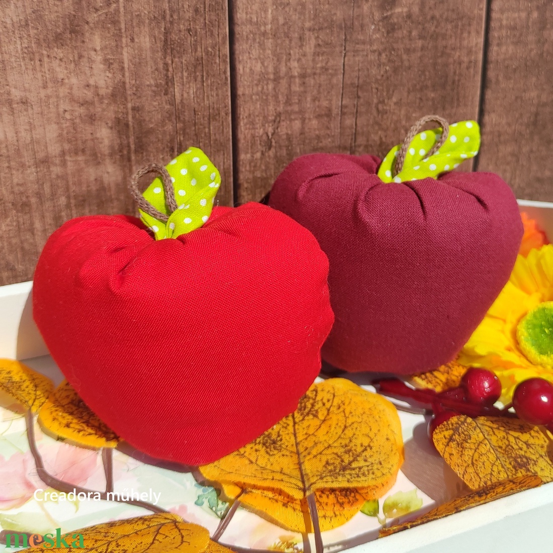Textil alma dekoráció, őszi lakásdekoráció, több színben - otthon & életmód - dekoráció - dísztárgy - Meska.hu Textil alma dekoráció, őszi lakásdekoráció, több színben - otthon & életmód - dekoráció - dísztárgy - Meska.hu