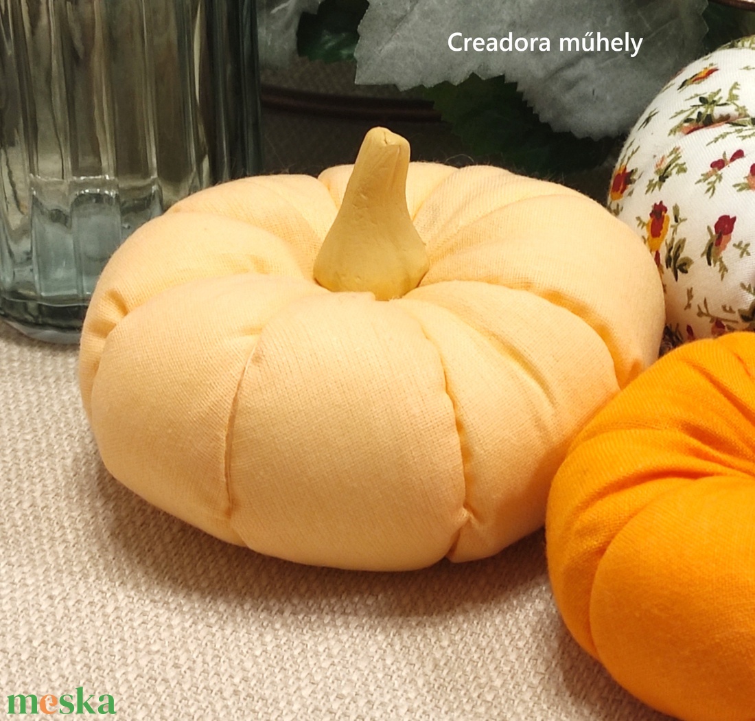 Textil tök közepes, több szín, lakásdekoráció - otthon & életmód - dekoráció - dísztárgy - Meska.hu