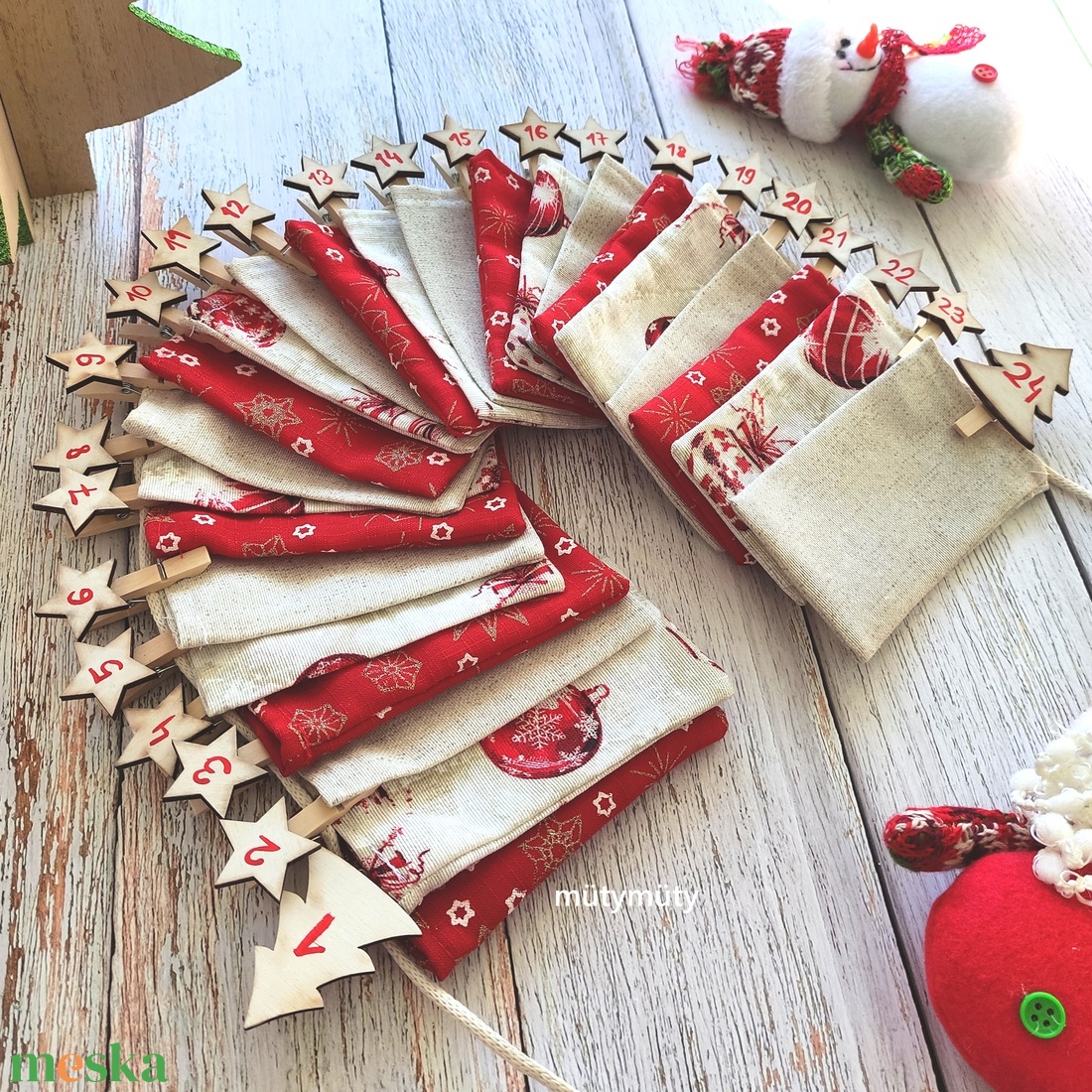 Adventi naptár, piros-natur színek, többféle - karácsony - adventi díszek - adventi naptár - Meska.hu