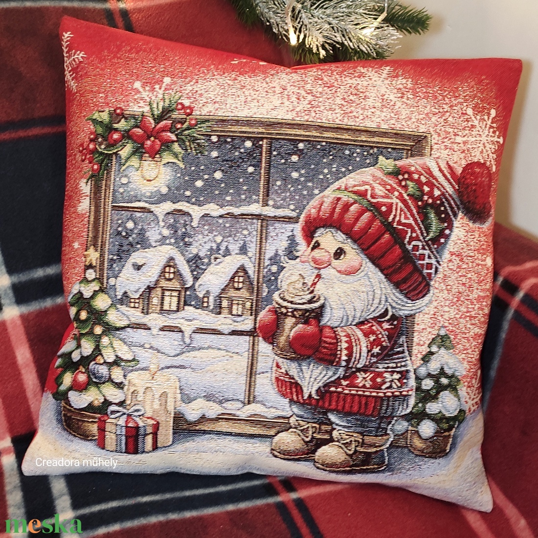 Karácsonyi párnahuzat manó mintával - karácsony - karácsonyi lakásdekoráció - karácsonyi lakásdíszek - Meska.hu