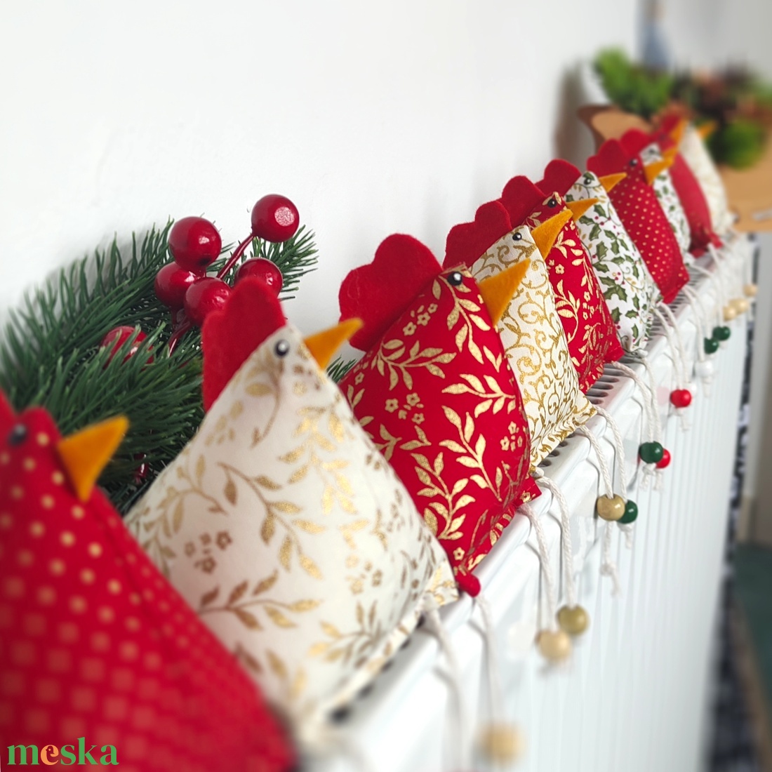 Karácsonyi textil tyúkok 10 db/cs - karácsony - karácsonyi lakásdekoráció - karácsonyfadíszek - Meska.hu