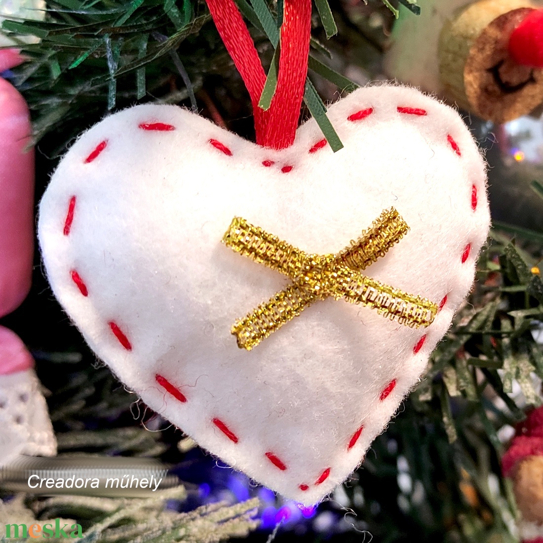 Karácsonyi filc dísz, ajándék kísérő, többféle  - karácsony - karácsonyi lakásdekoráció - karácsonyfadíszek - Meska.hu
