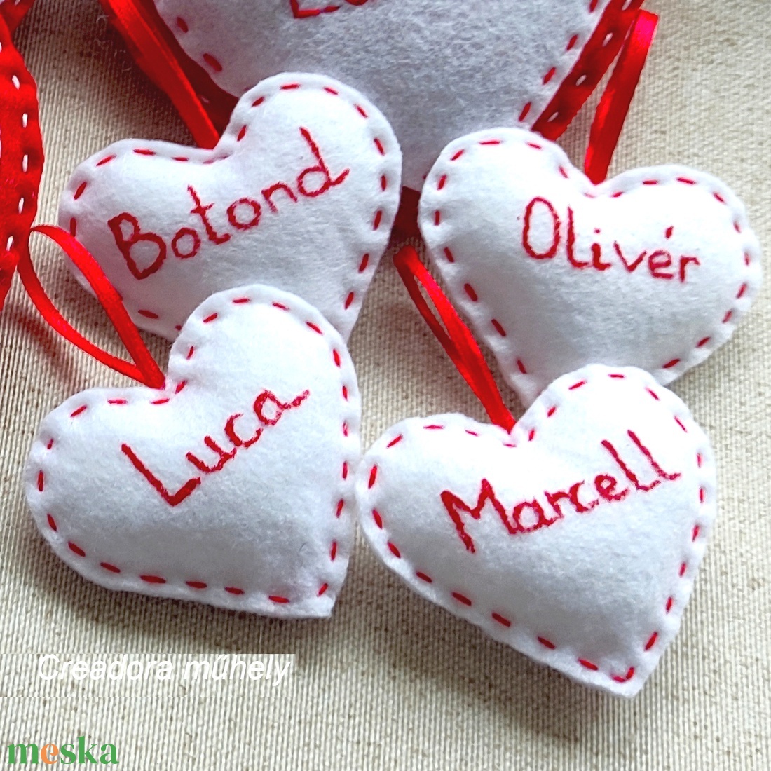 Névre szóló karácsonyi szív függő dísz (kicsi) - karácsony - karácsonyi lakásdekoráció - karácsonyfadíszek - Meska.hu