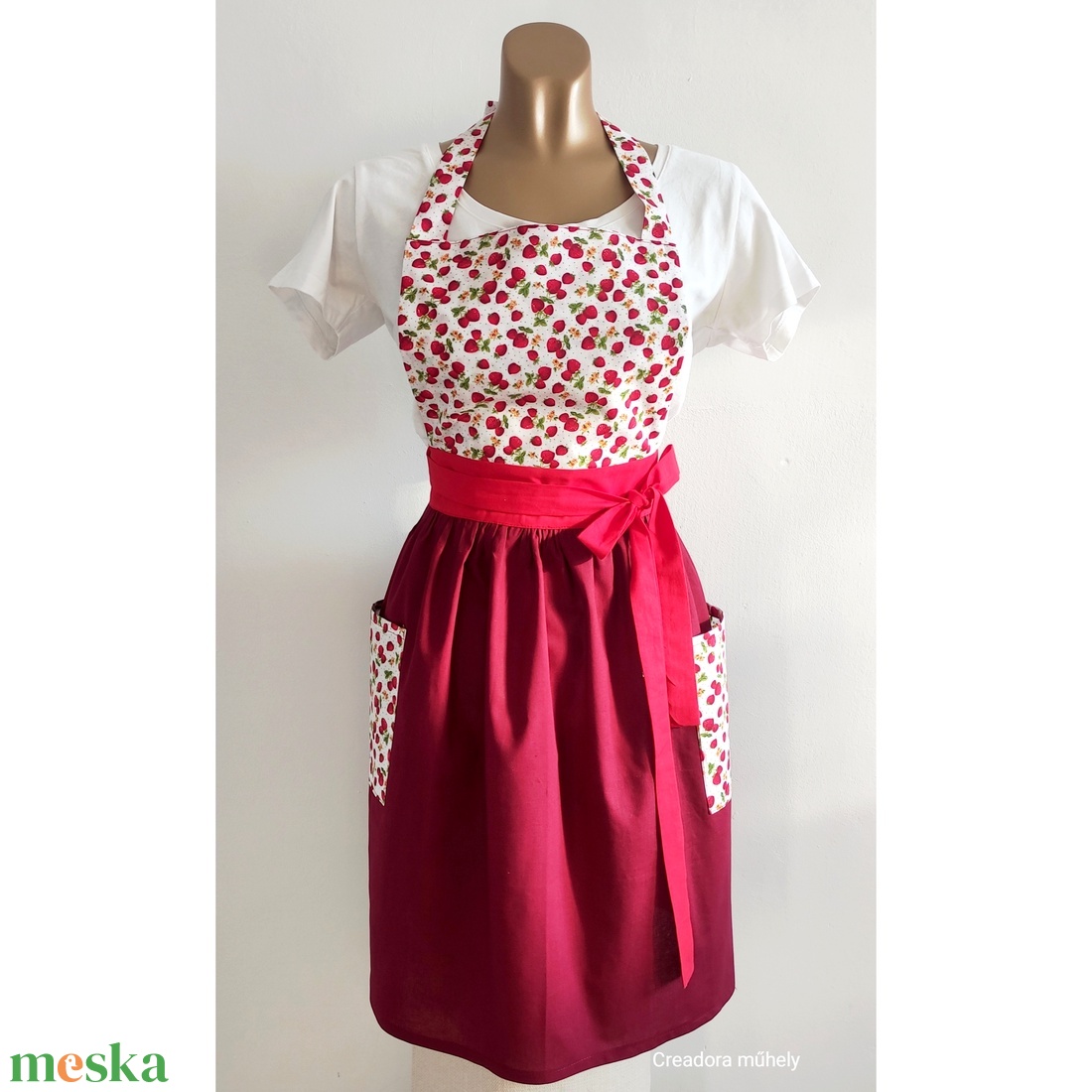 Csinos női kötény - otthon & életmód - konyhafelszerelés, tálalás - konyhai textil - kötény - Meska.hu