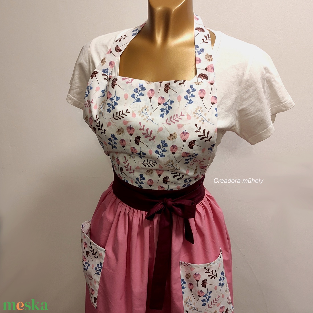 Csinos női kötény - otthon & életmód - konyhafelszerelés, tálalás - konyhai textil - kötény - Meska.hu