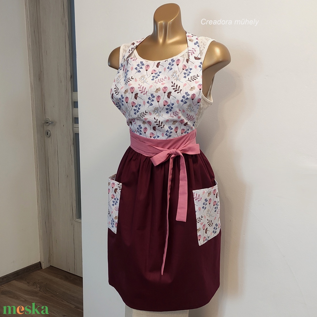 Csinos női kötény - otthon & életmód - konyhafelszerelés, tálalás - konyhai textil - kötény - Meska.hu