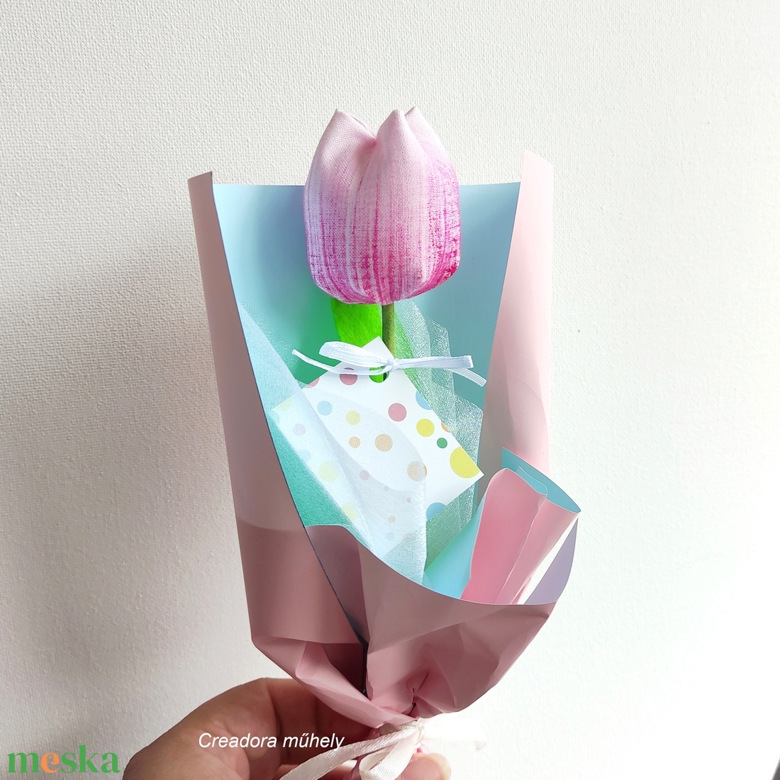 Textil tulipán csomagolva, kísérő kártyával (több szín) - otthon & életmód - virágdekoráció - virágok - szálas virág - Meska.hu