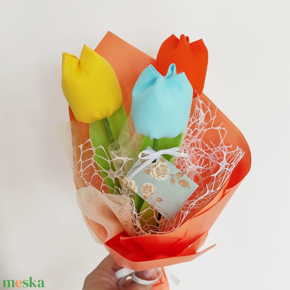Textil tulipán csokor, 3 szálas egyedi összeállításban - otthon & életmód - virágdekoráció - virágok - virágcsokor - Meska.hu