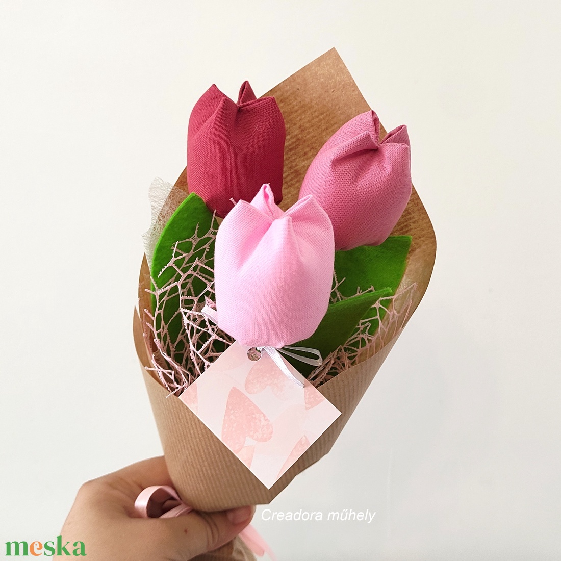 Textil tulipán csokor natúr csomagolásban 3 szál/cs, örökcsokor, egyedi összeállítás - otthon & életmód - virágdekoráció - virágok - virágcsokor - Meska.hu