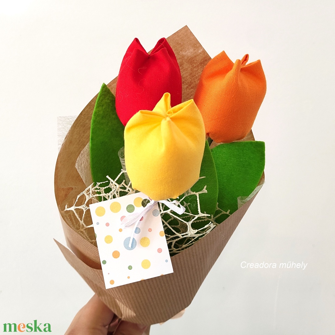 Textil tulipán csokor natúr csomagolásban 3 szál/cs, örökcsokor, egyedi összeállítás - otthon & életmód - virágdekoráció - virágok - virágcsokor - Meska.hu