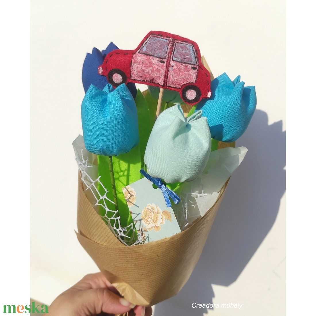 Ballagási virágcsokor, óvodai, bölcsődei jellel, egyedi összeállításban - otthon & életmód - virágdekoráció - virágok - virágcsokor - Meska.hu