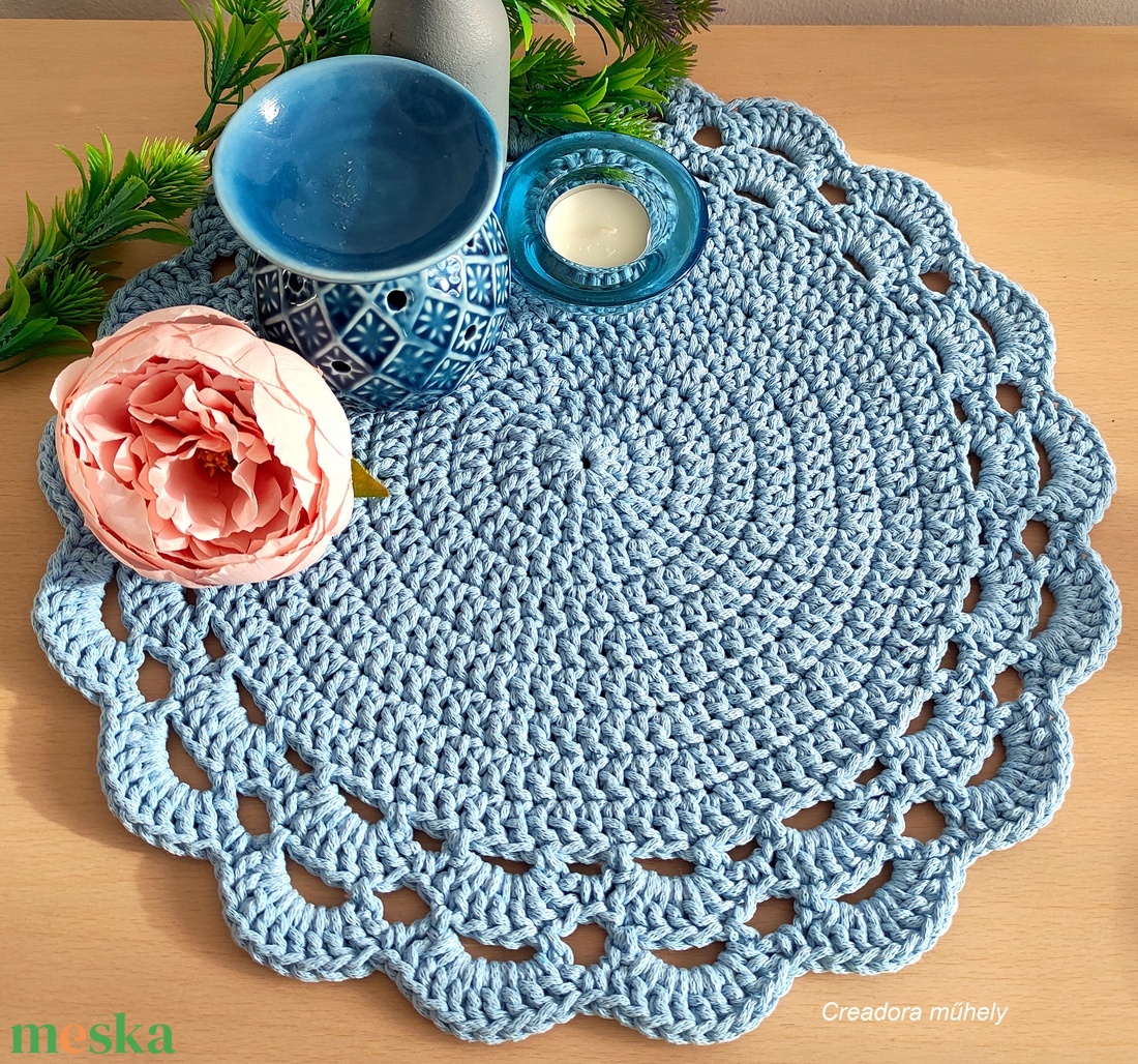 Horgolt asztalközép, kis terítő többféle színeben - otthon & életmód - lakástextil - abrosz, terítő - asztalközép terítő - Meska.hu