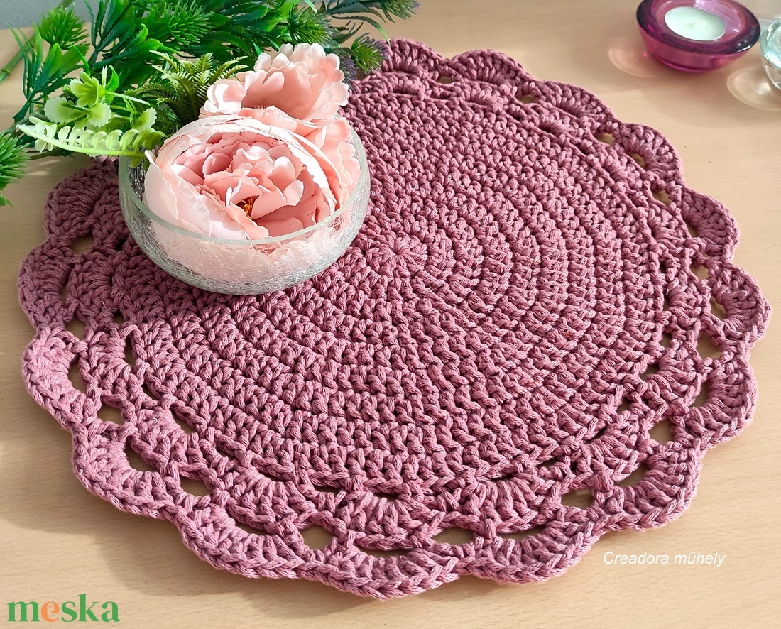 Horgolt asztalközép, kis terítő többféle színeben - otthon & életmód - lakástextil - abrosz, terítő - asztalközép terítő - Meska.hu