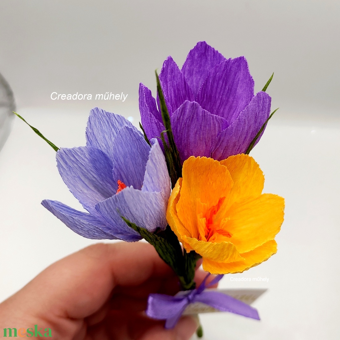 Nőnapi krókusz csokor választható szíben - otthon & életmód - virágdekoráció - virágok - szálas virág - Meska.hu