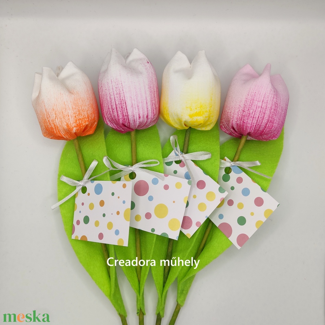 Nőnapi textil tulipánok kísérő kártyával választható színekben. - otthon & életmód - virágdekoráció - virágok - virágcsokor - Meska.hu