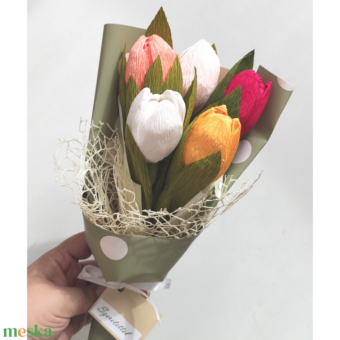 Tulipán csokor kísérő kártyával, krepp papír tulipánokból - otthon & életmód - virágdekoráció - virágok - virágcsokor - Meska.hu