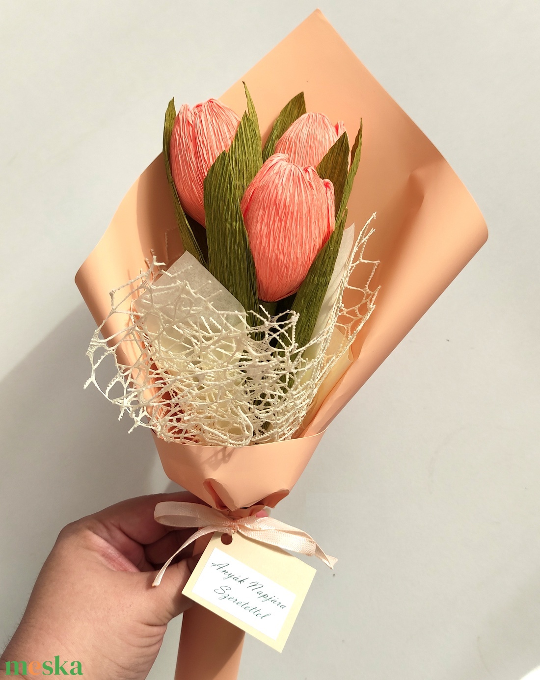 Tulipán csokor anyák napjára, egy szálas választható színben kísérőkártyával - otthon & életmód - virágdekoráció - virágok - virágcsokor - Meska.hu