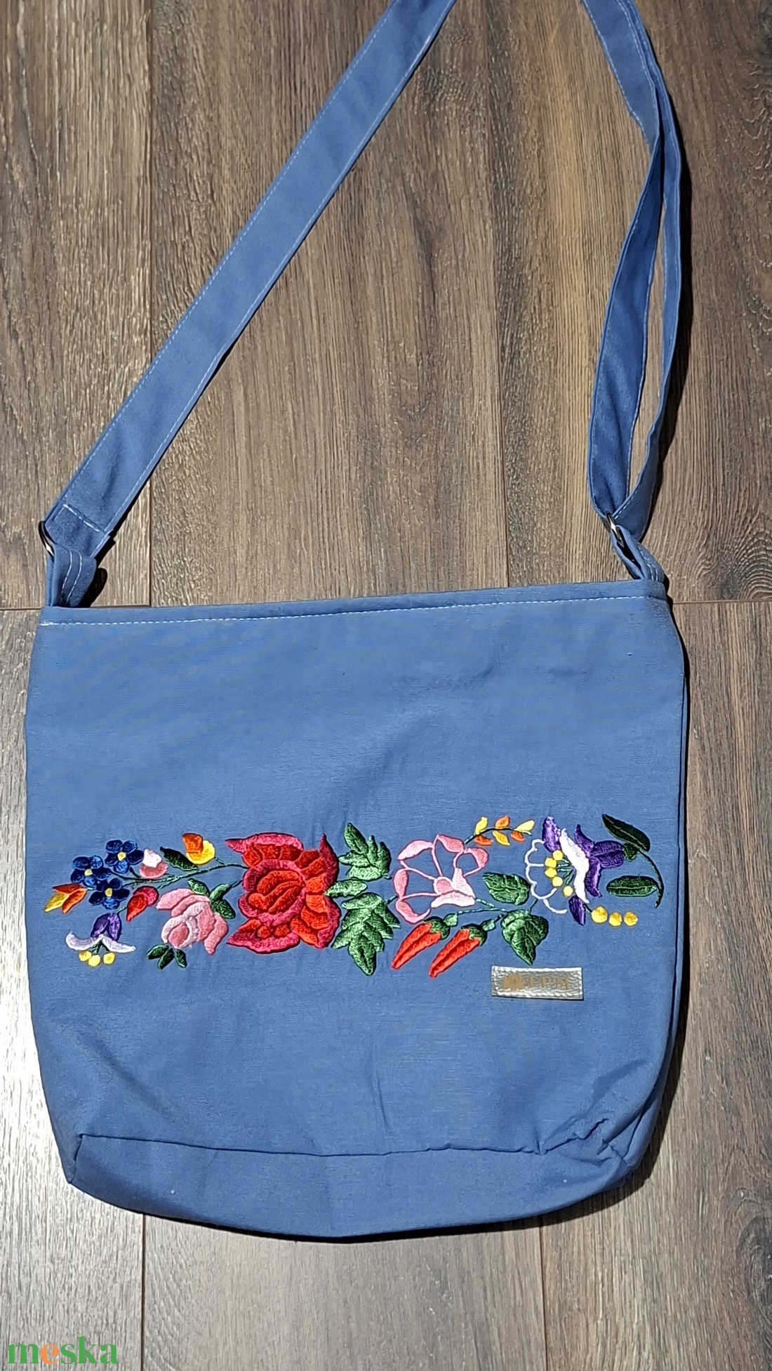 Hímzett táska  - táska & tok - kézitáska & válltáska - nagy pakolós táska - Meska.hu