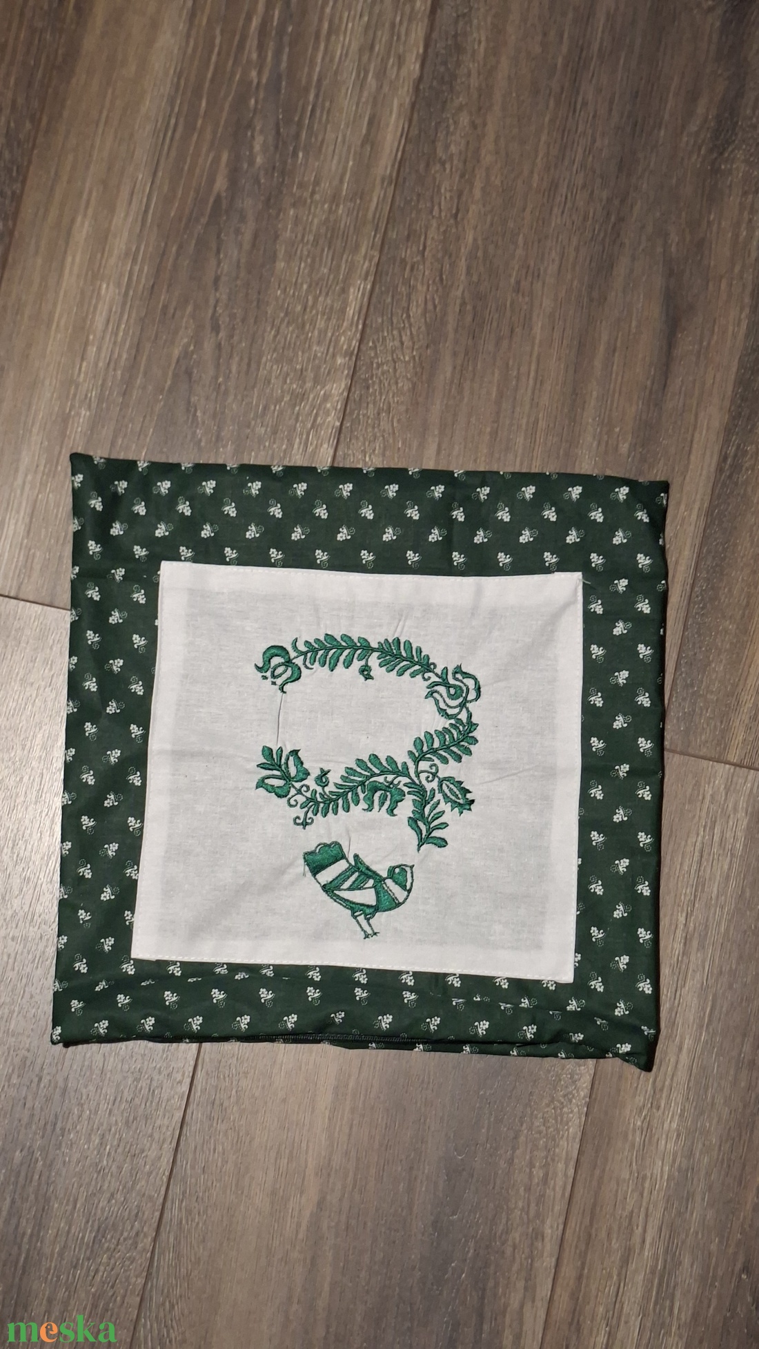 Hímzett párna  - otthon & életmód - lakástextil - párna & párnahuzat - díszpárna (belsővel együtt) - Meska.hu