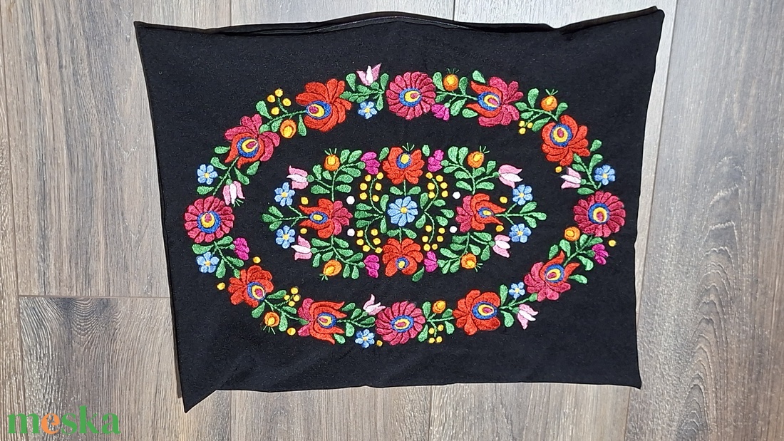 Matyóka  - otthon & életmód - lakástextil - párna & párnahuzat - díszpárna (belsővel együtt) - Meska.hu