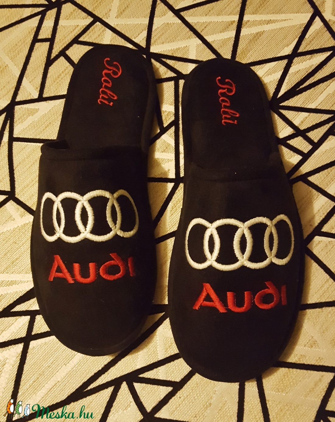 Szoba papucs Férfiaknak Audi logóval hímezve, névre szólóan. - - Meska.hu Szoba papucs Férfiaknak Audi logóval hímezve, névre szólóan. - - Meska.hu