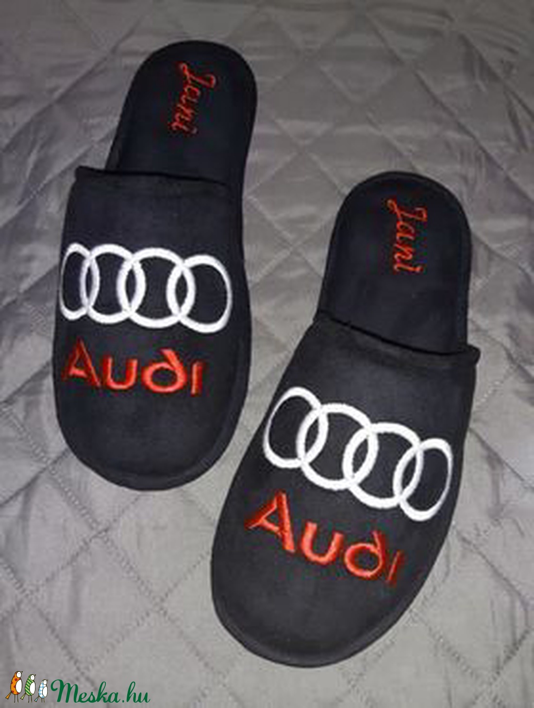 Szobapapucs Férfiaknak Audi logóval hímezve, névre szólóan. - ruha & divat - cipő & papucs - papucs - Meska.hu