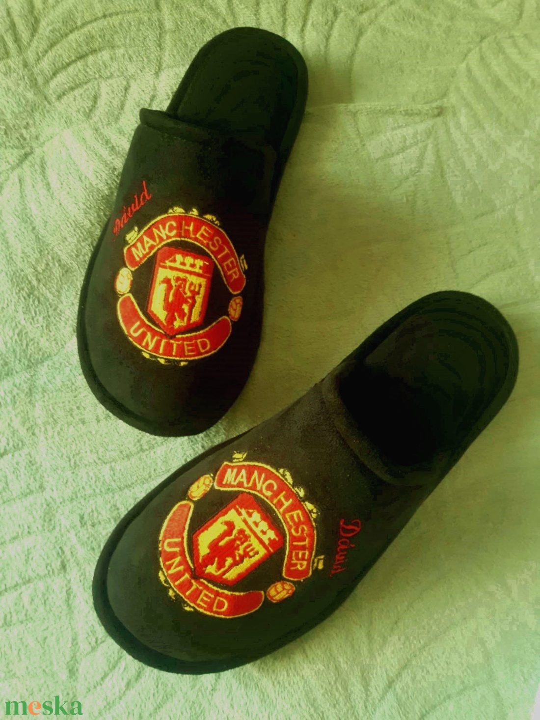 Névre szóló szoba papucs  futball rajongóknak kérésnek megfelelően - ruha & divat - cipő & papucs - mamusz & házicipő - Meska.hu